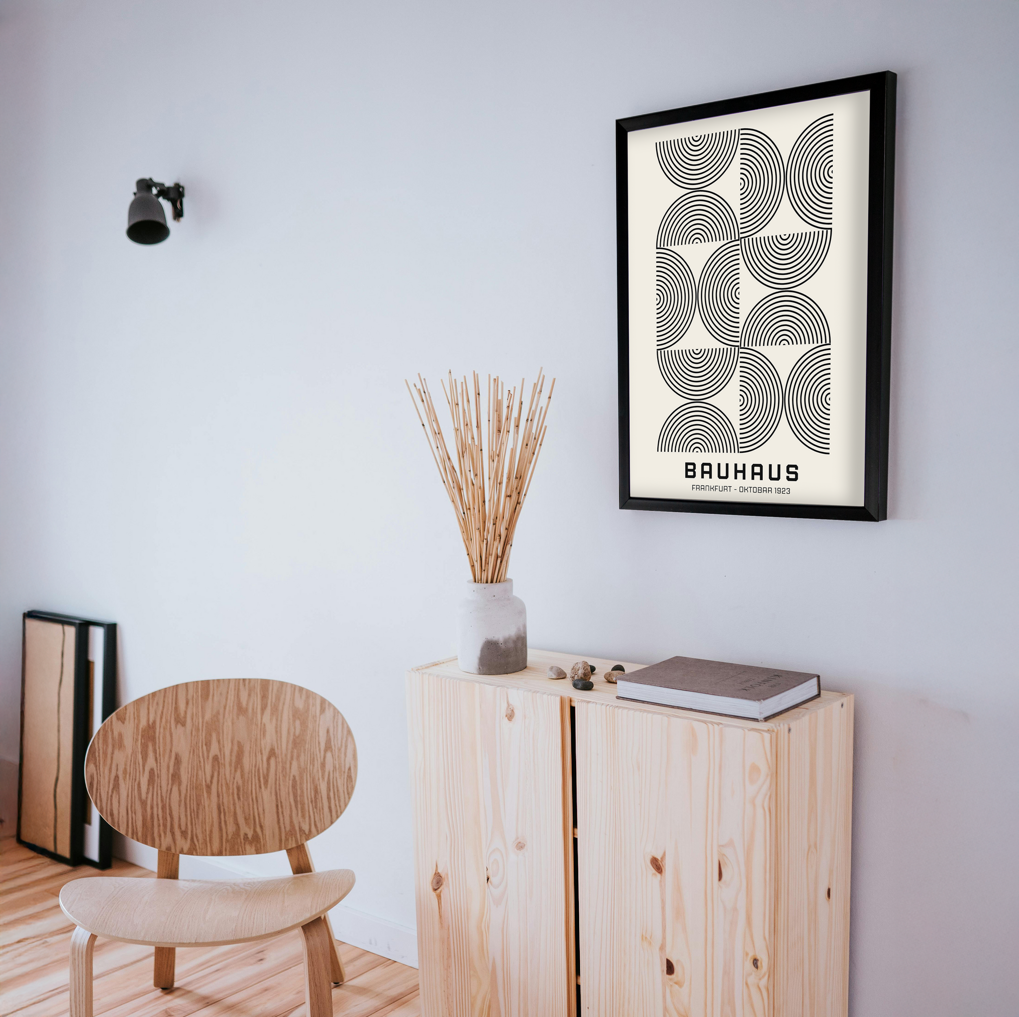 bauhaus b&w marco negro.png__PID:52022086-62e9-493a-8b33-191a057fca4a