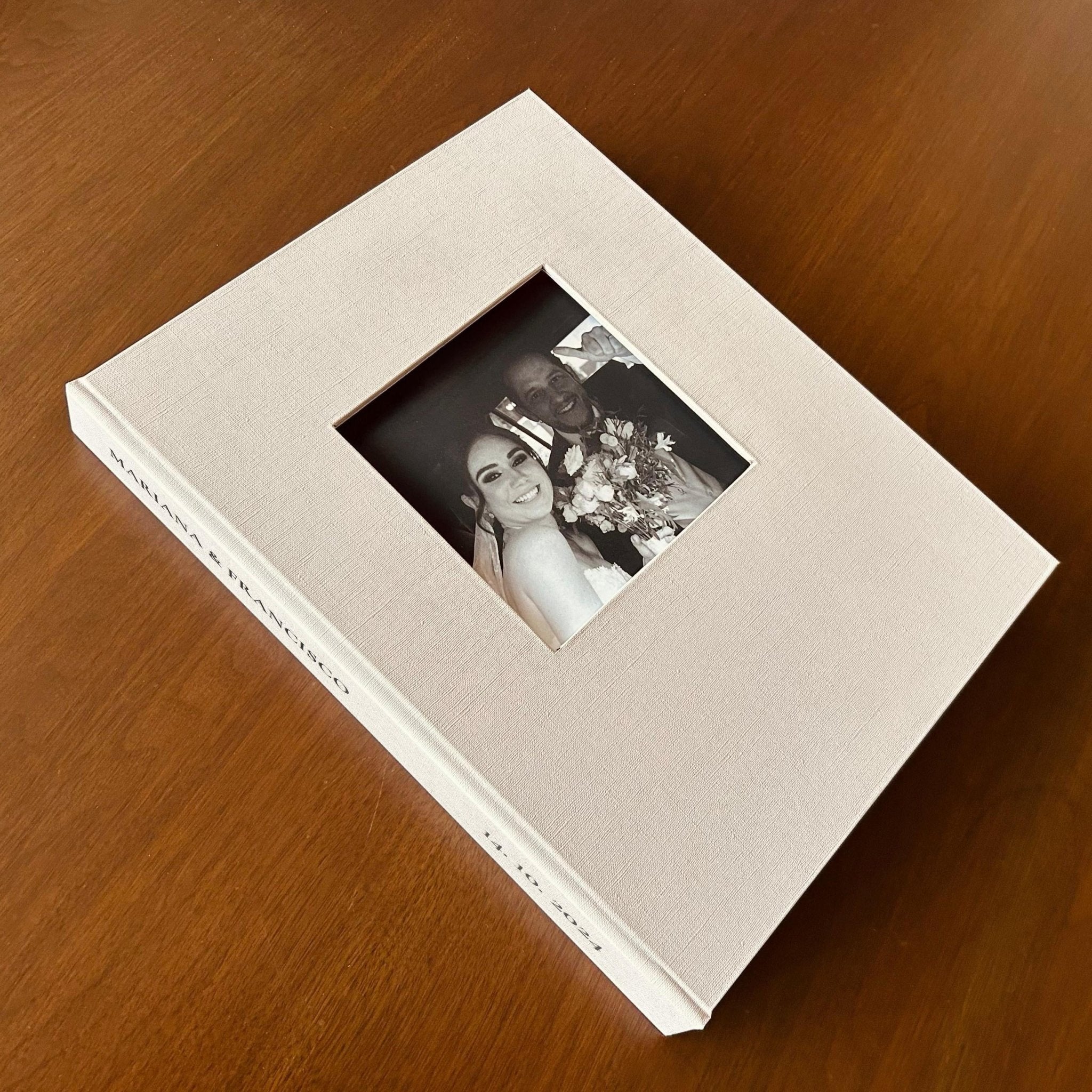 Precompra Álbum Honeymoon + Álbum Wedding - Pictoset - Album de Bodas en Minutos. Con Inteligencia Artificial desde $4500