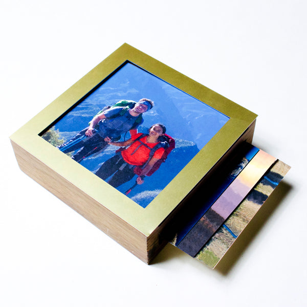 Caja de Fotos. Madera & Latón (13x13cm)